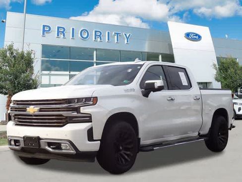 Used 2021 Chevrolet Silverado 1500 High Country w/ Technology Package AWD/4WD image 1