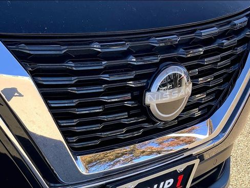 Used 2023 Nissan Rogue SL w/ SL Premium Package image 29