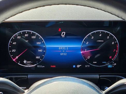 Used 2025 Mercedes-Benz GLA 250 image 11