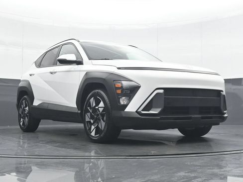 Used 2025 Hyundai Kona SEL FWD image 34