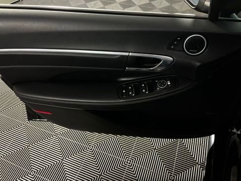 Used 2023 Hyundai Sonata Limited image 25