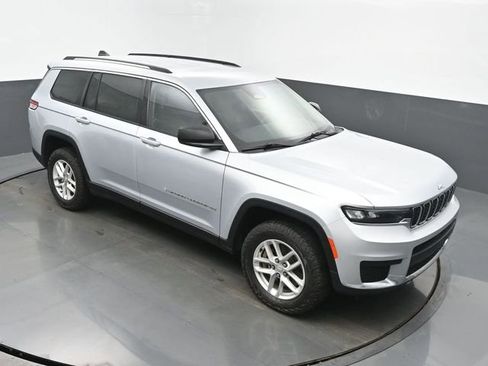 Used 2022 Jeep Grand Cherokee L Laredo w/ Luxury Tech Group I AWD/4WD image 44