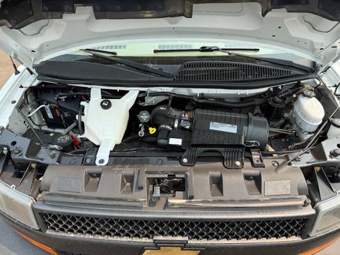 Used 2020 Chevrolet Express 2500 w/ Communications Package RWD image 22