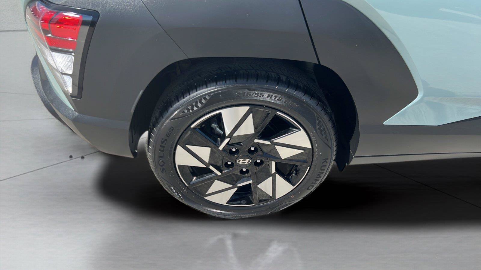 Used 2024 Hyundai Kona SEL FWD image 21