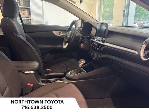 Used 2023 Kia Forte LXS FWD image 14