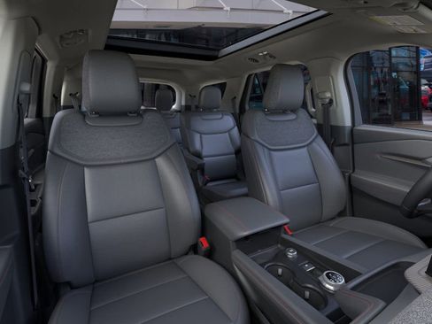 New 2026 Ford Explorer Active w/ Active Comfort Package image 10