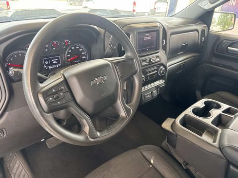 Used 2023 Chevrolet Silverado 1500 Custom Trail Boss AWD/4WD image 19