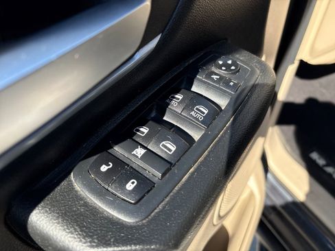 Used 2020 RAM 1500 Big Horn AWD/4WD image 18