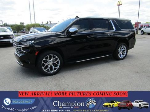 Used 2021 Chevrolet Suburban Premier w/ Premium Package AWD/4WD image 1