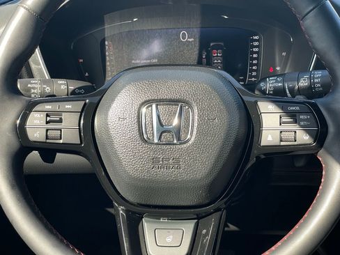 Certified 2025 Honda Pilot Black Edition image 12