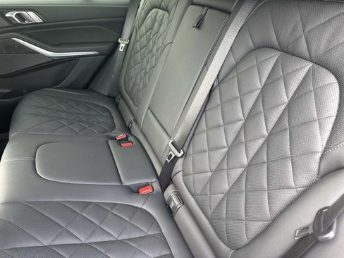 Used 2025 BMW X5 xDrive40i w/ M Sport Package AWD/4WD image 13