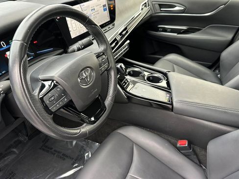 Used 2022 Toyota Mirai XLE image 11