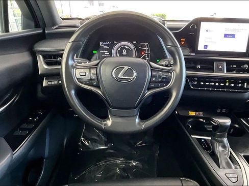 Used 2024 Lexus UX 250h FWD image 8