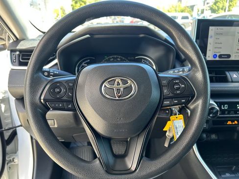 Certified 2024 Toyota RAV4 LE AWD/4WD image 17