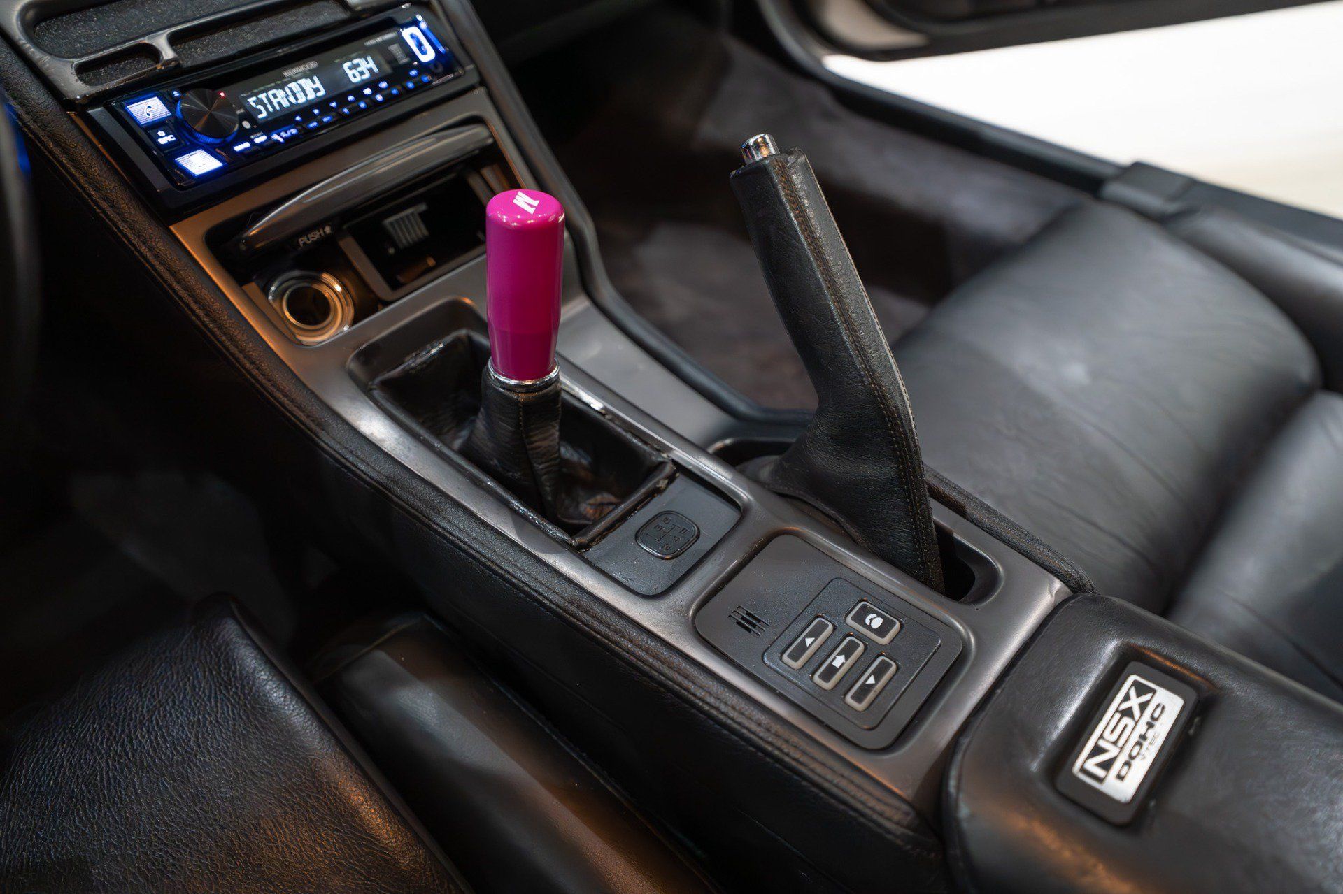 Used 1992 Acura NSX RWD image 17