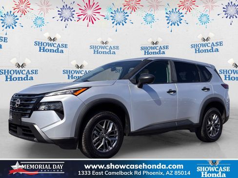 Used 2024 Nissan Rogue S AWD/4WD image 1
