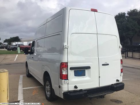 Used 2021 Nissan NV 2500 SV w/ Navigation Package RWD image 5