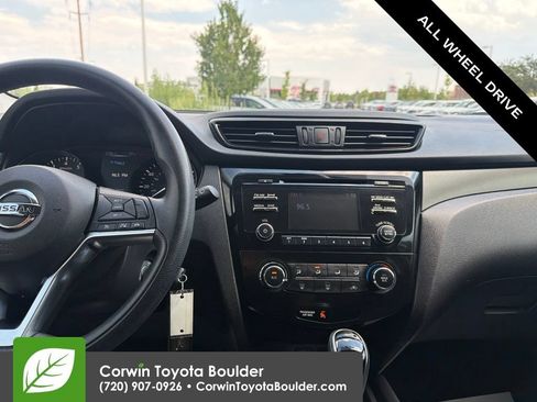 Used 2018 Nissan Rogue Sport S w/ S Appearance Package AWD/4WD image 31