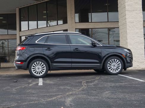 Used 2019 Lincoln MKC Premiere image 3