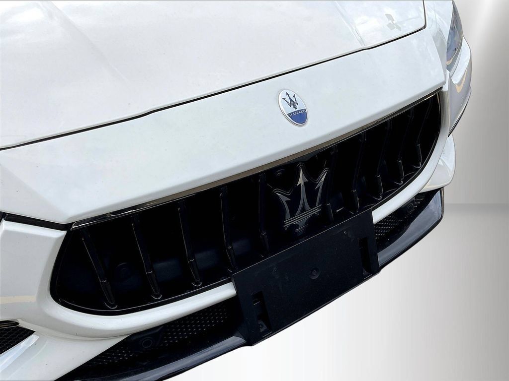 Used 2023 Maserati Ghibli Modena Q4 AWD/4WD image 30