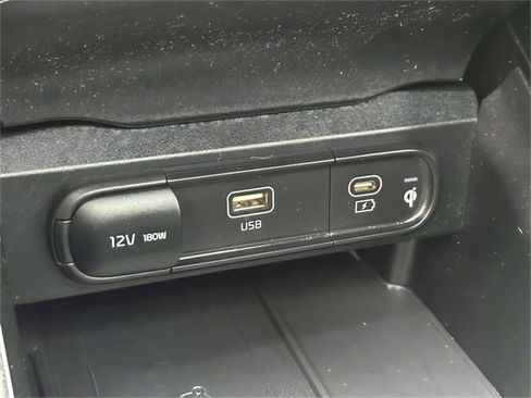 Used 2023 Kia Telluride EX w/ EX Captain's Chair Package image 14