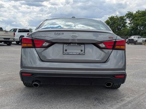 Used 2024 Nissan Altima 2.5 SR FWD image 6