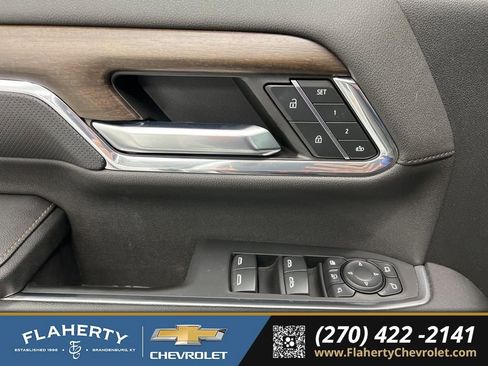 Used 2024 Chevrolet Silverado 3500 High Country w/ Technology Package image 22