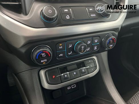 Used 2023 GMC Acadia SLE w/ Driver Convenience Package image 14