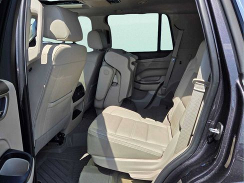 Used 2018 GMC Yukon Denali w/ Open Road Package AWD/4WD image 13