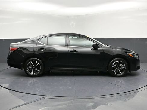 Certified 2025 Nissan Sentra SV image 26