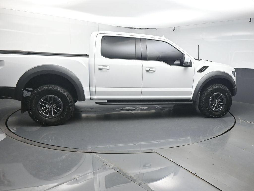 Used 2019 Ford F150 Raptor w/ Equipment Group 802A Luxury AWD/4WD image 8