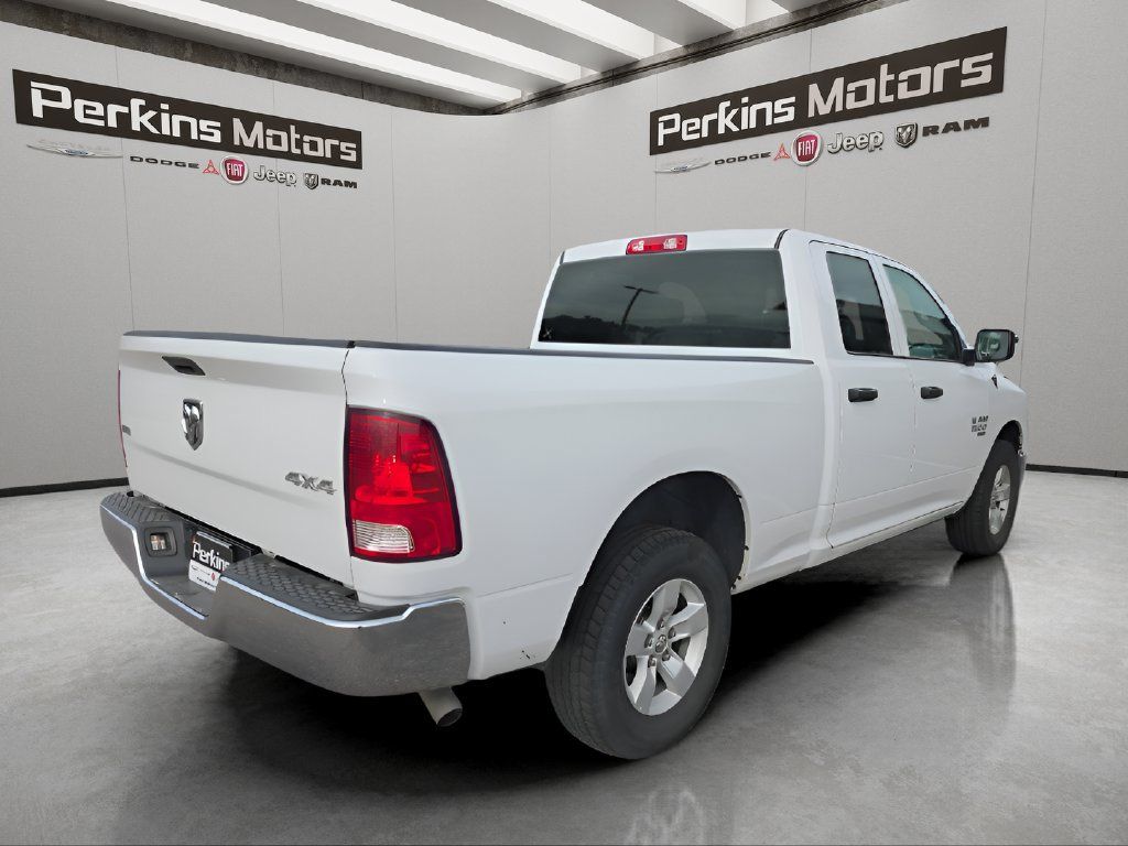 Used 2024 RAM 1500 Classic SLT AWD/4WD image 6