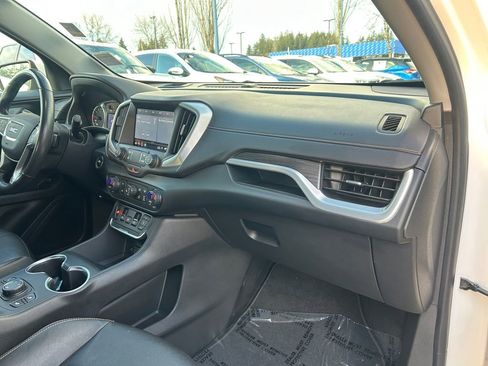 Used 2021 GMC Terrain SLT image 26