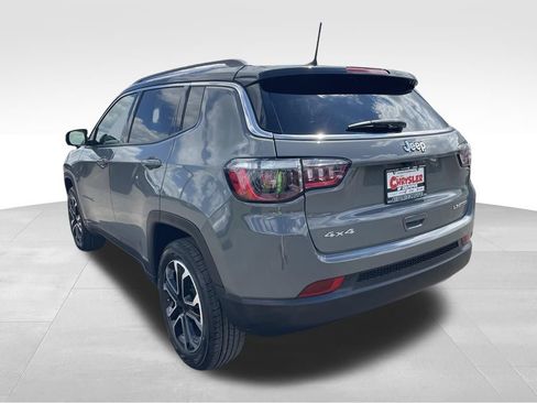 Used 2022 Jeep Compass Limited AWD/4WD image 14