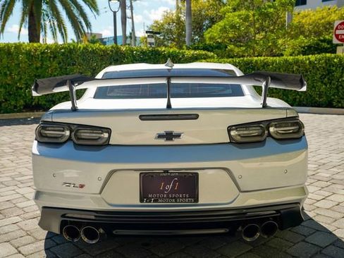 Used 2019 Chevrolet Camaro ZL1 image 25