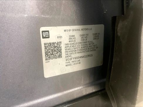 Used 2022 Chevrolet Bolt EUV LT w/ Convenience Package image 36