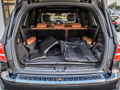 Used 2018 Mercedes-Benz GLS 550 4MATIC w/ Offroad Package image 11