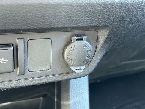 Used 2020 Toyota Tacoma SR5 image 28