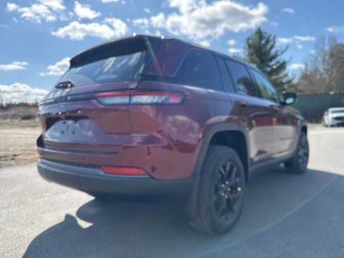 New 2026 Jeep Grand Cherokee L 4WD image 3