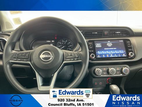 Used 2023 Nissan Kicks SV FWD image 14