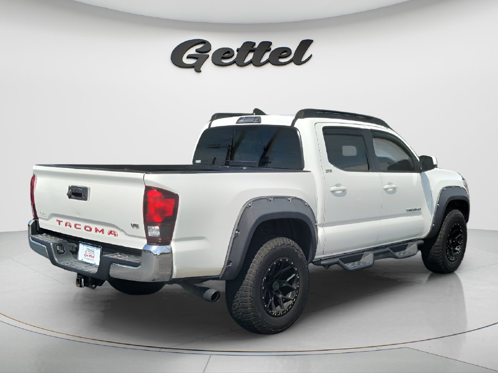 Used 2021 Toyota Tacoma SR5 RWD image 5