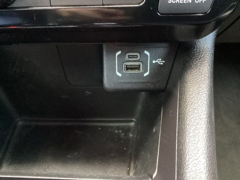 Used 2023 Jeep Compass Latitude AWD/4WD image 23