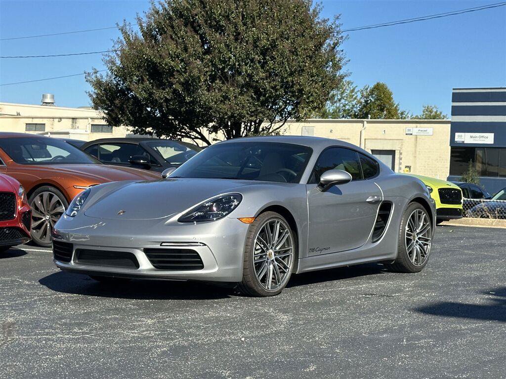 Used 2024 Porsche 718 Cayman RWD image 1