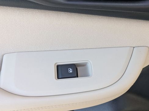 Used 2019 Subaru Outback 2.5i Premium image 28