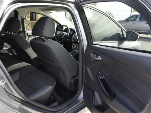 Used 2014 Ford Focus SE image 27