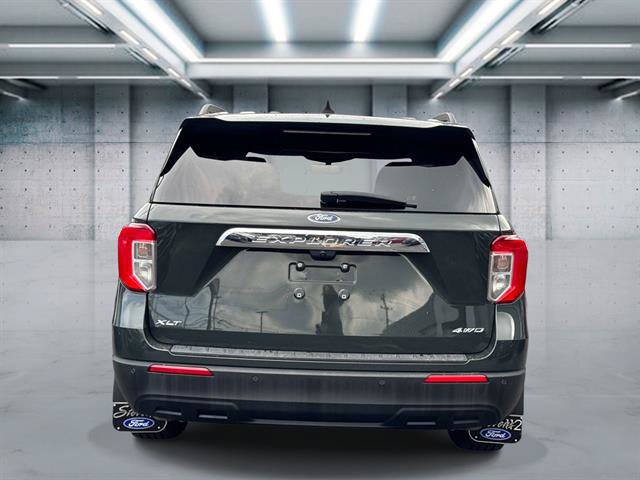 Used 2023 Ford Explorer XLT AWD/4WD image 24