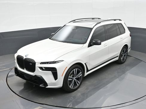 Used 2023 BMW X7 M60i w/ Executive Package AWD/4WD image 26