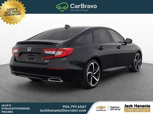 Used 2018 Honda Accord Sport image 3