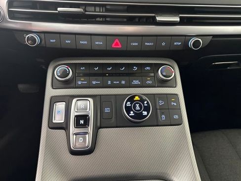 Used 2023 Hyundai Palisade SE image 24