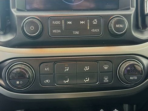 Used 2018 Chevrolet Colorado ZR2 image 16